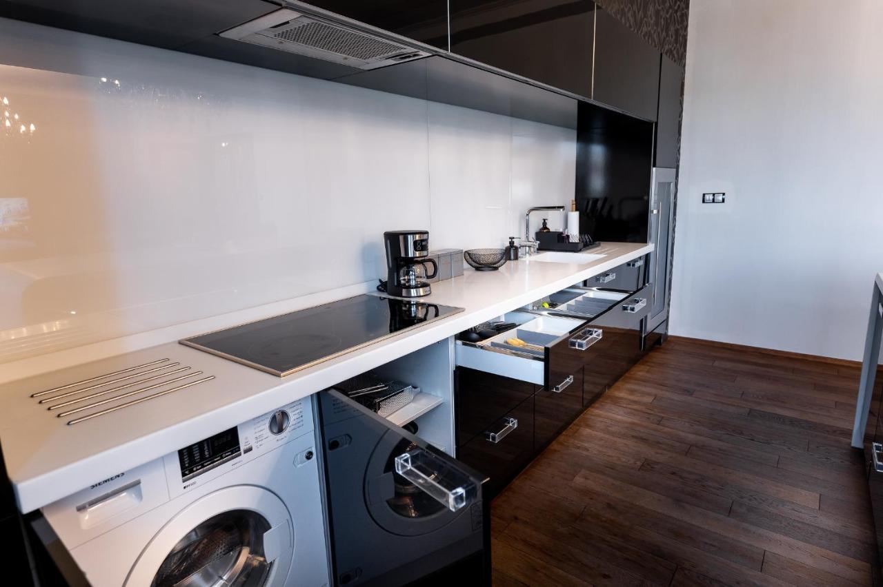 Premium Apt Kosice Center 3 Room 150M2 Hlavna Ulica Exterior photo
