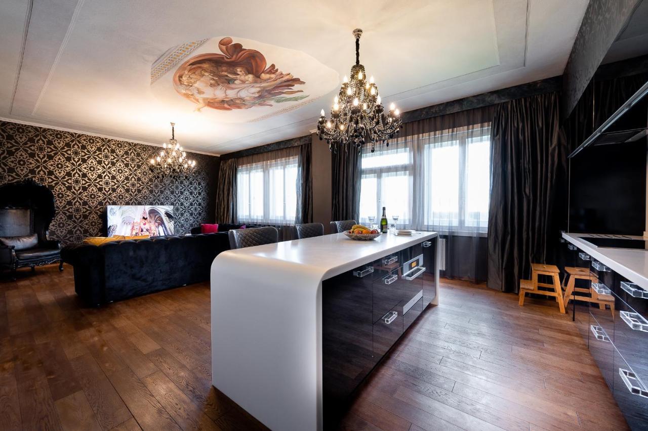 Premium Apt Kosice Center 3 Room 150M2 Hlavna Ulica Exterior photo